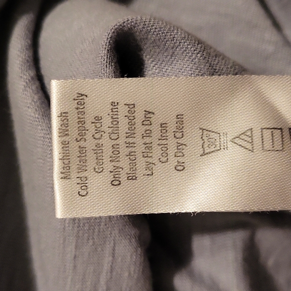 NWT CAITE embroidered hoodie. - Picture 9 of 9